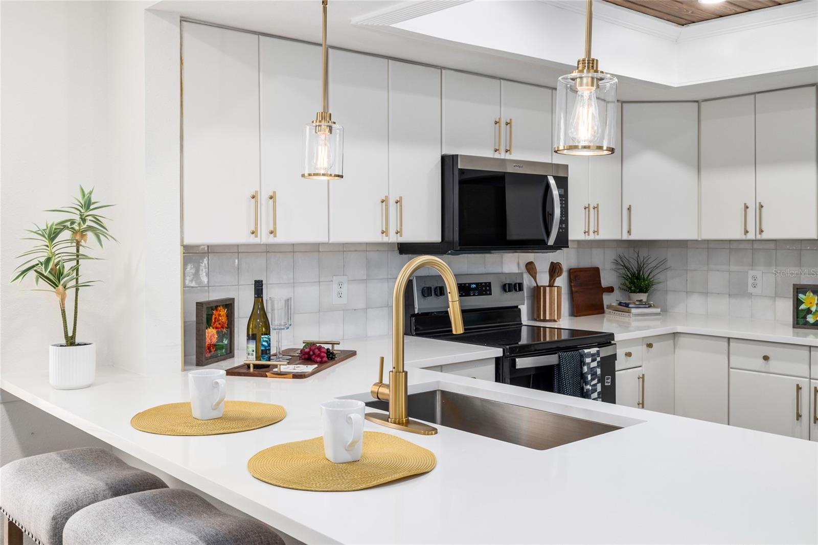 VISTA DEL RIO - Residential