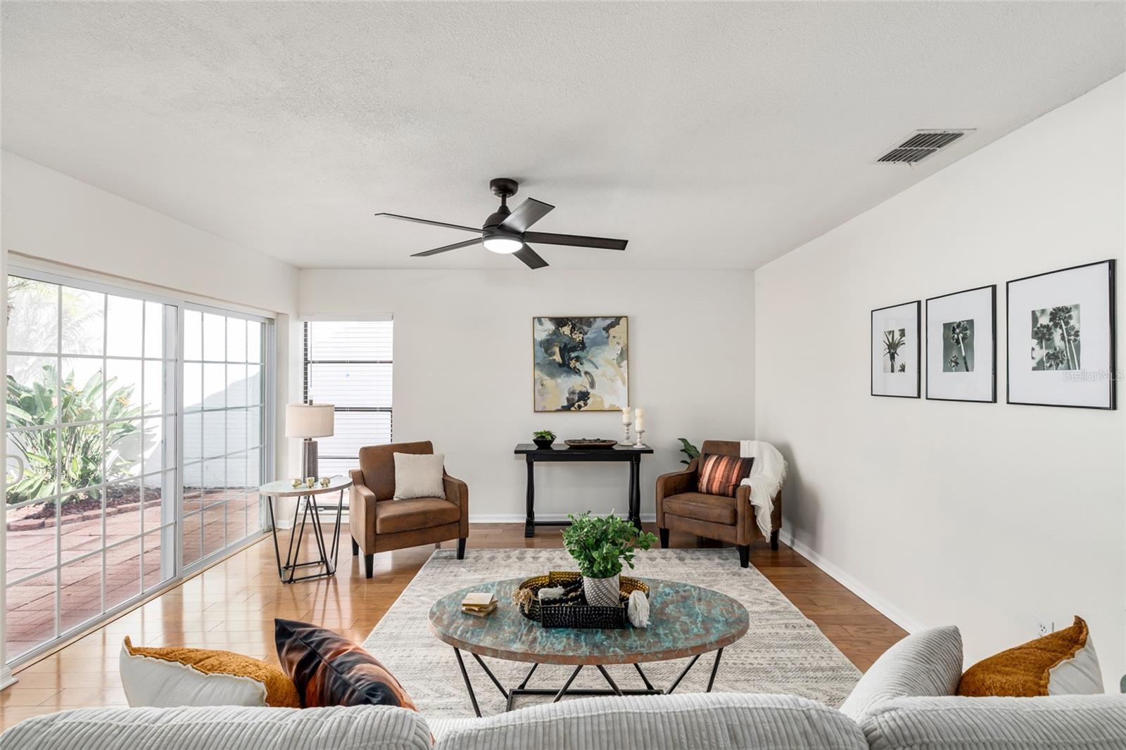 VISTA DEL RIO - Residential