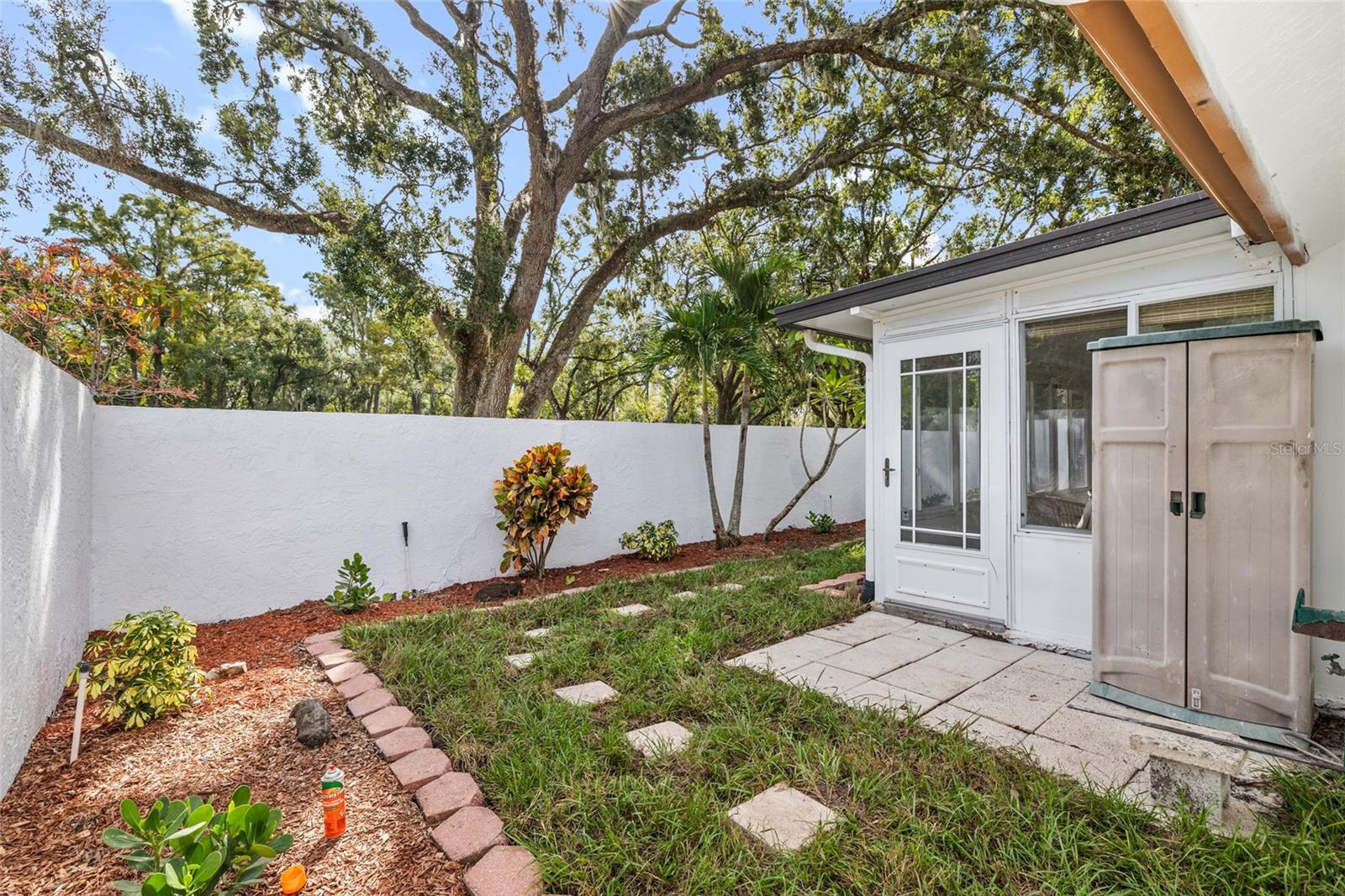 VISTA DEL RIO - Residential