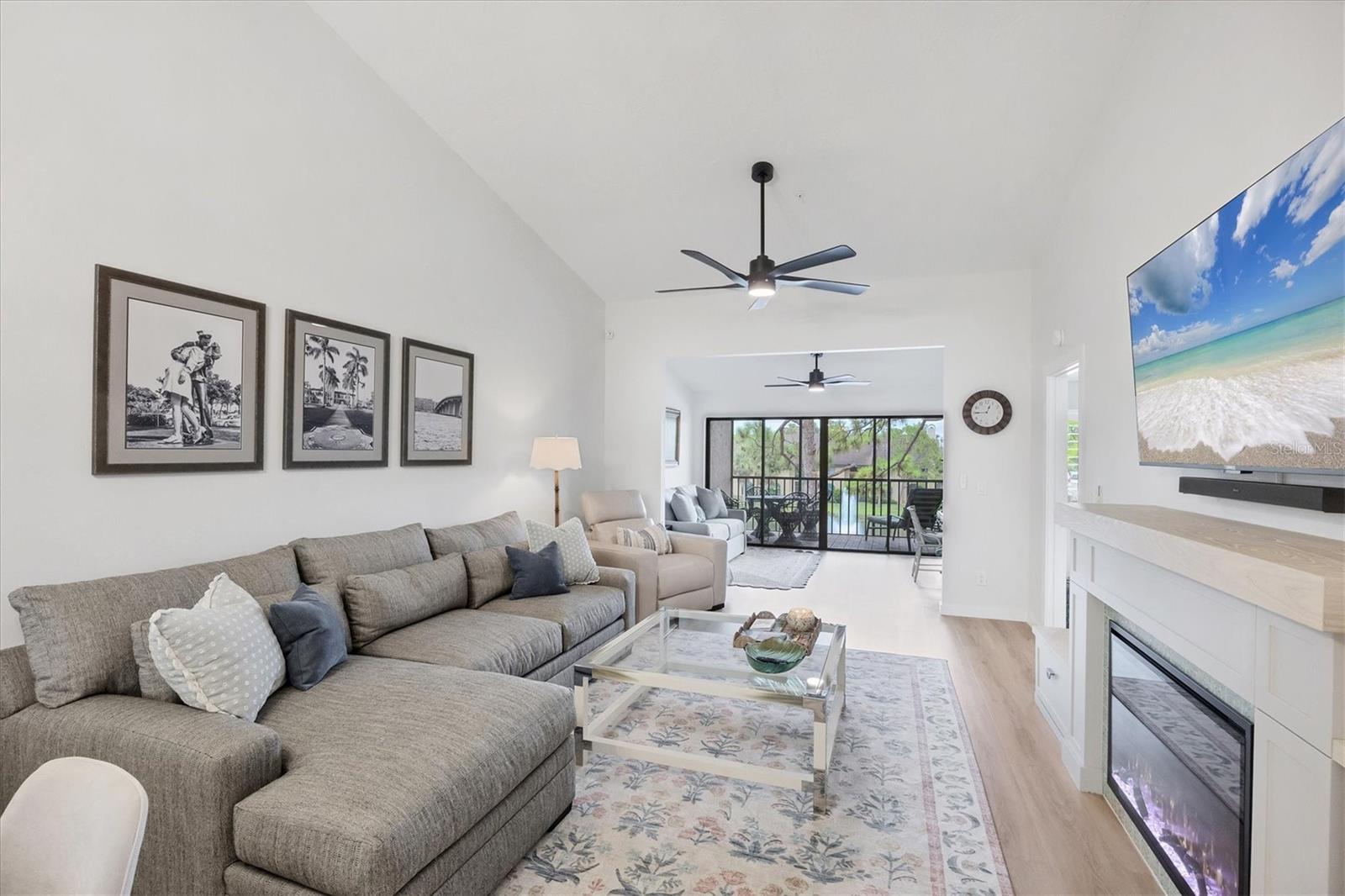 ASHTON LAKES 10 - Residential Lease