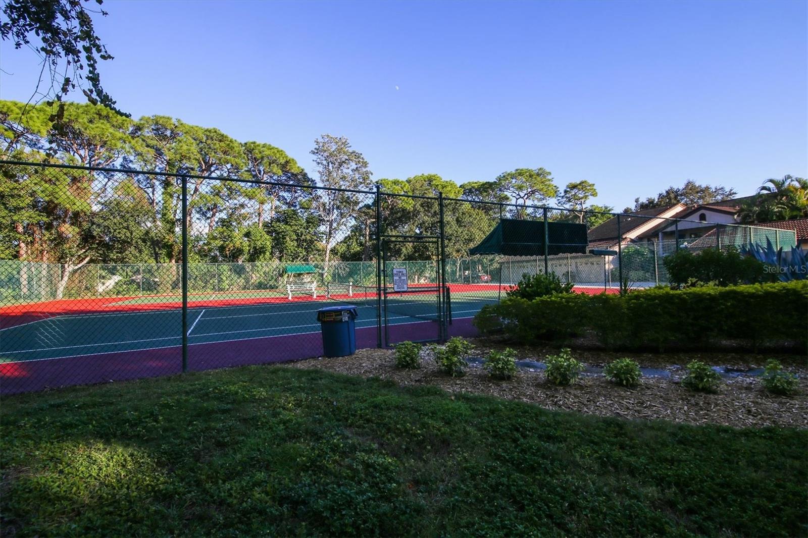 ASHTON LAKES 10 - Residential Lease
