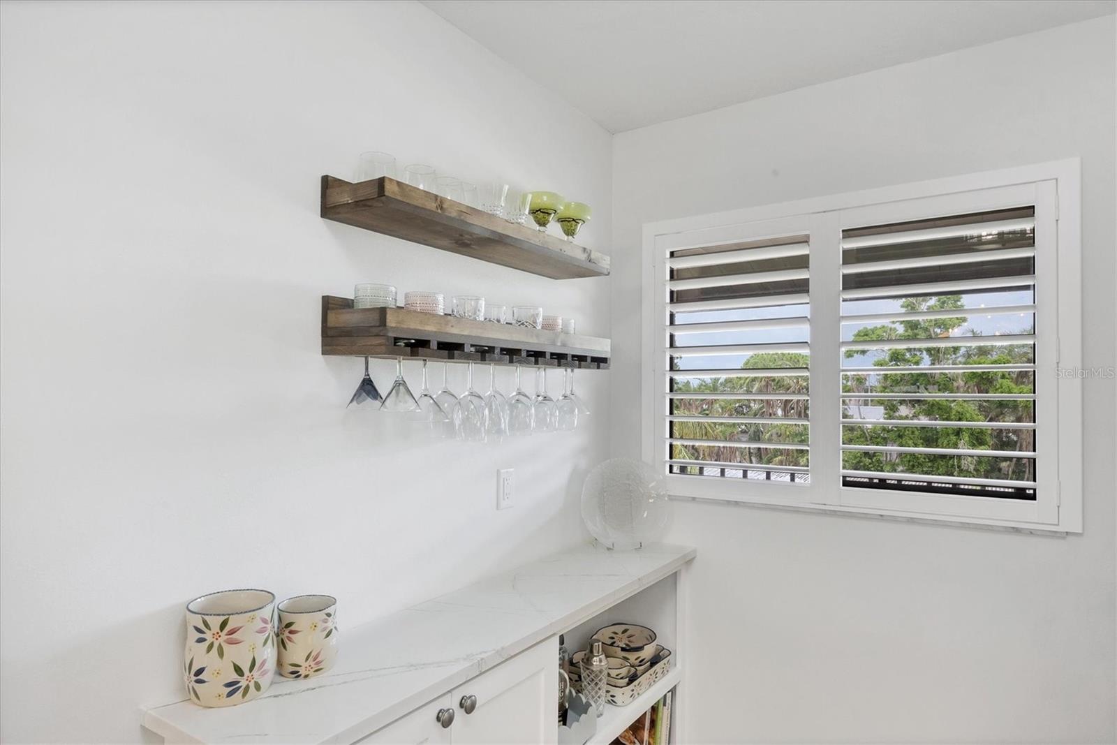 ASHTON LAKES 10 - Residential Lease
