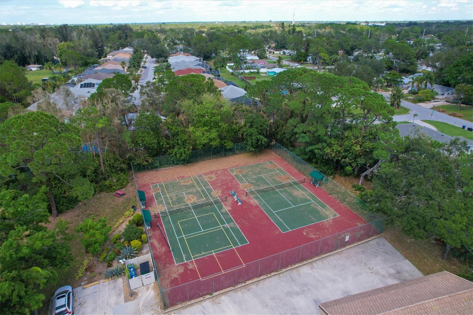 ASHTON LAKES 10 - Residential Lease