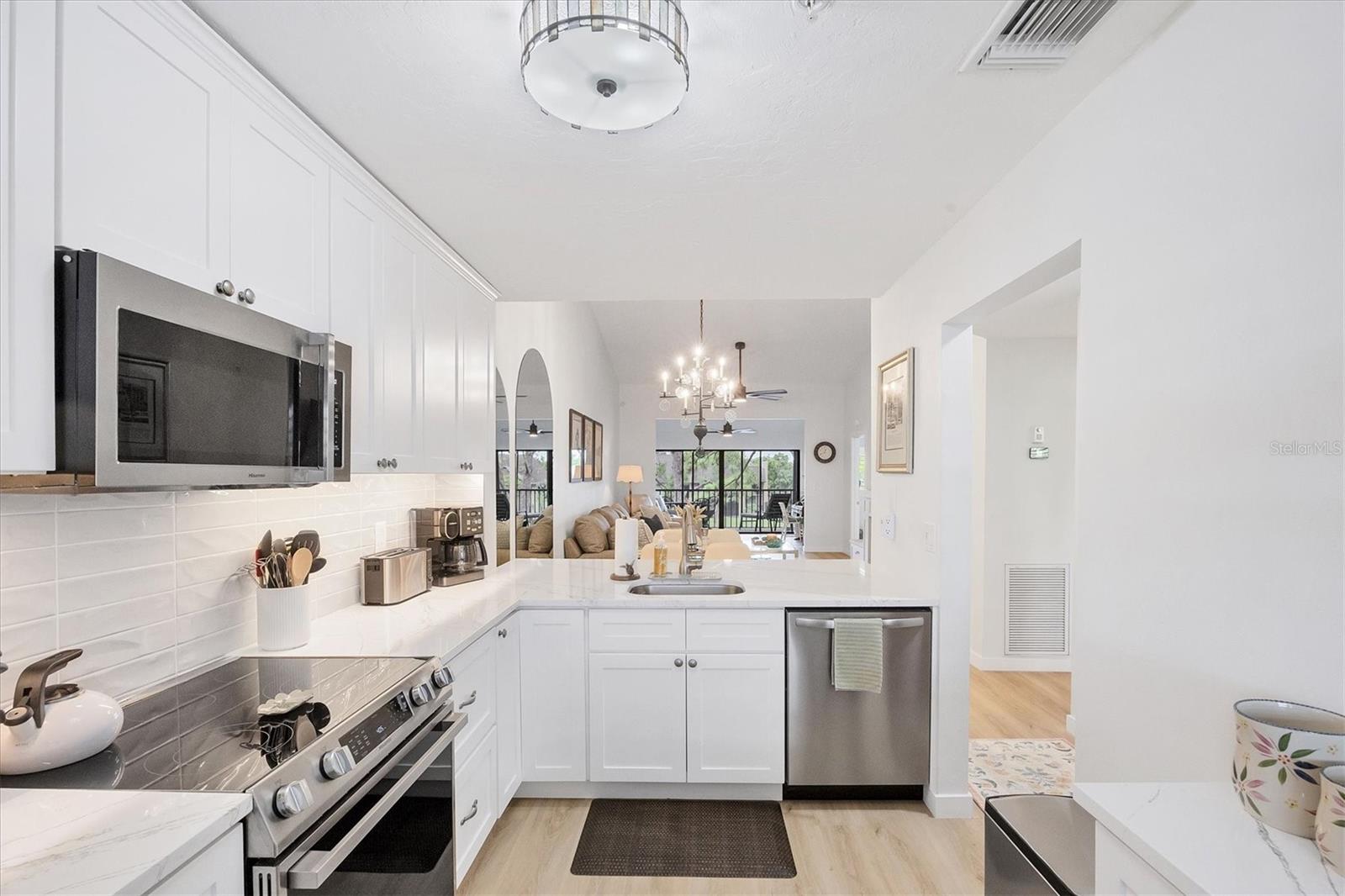 ASHTON LAKES 10 - Residential Lease