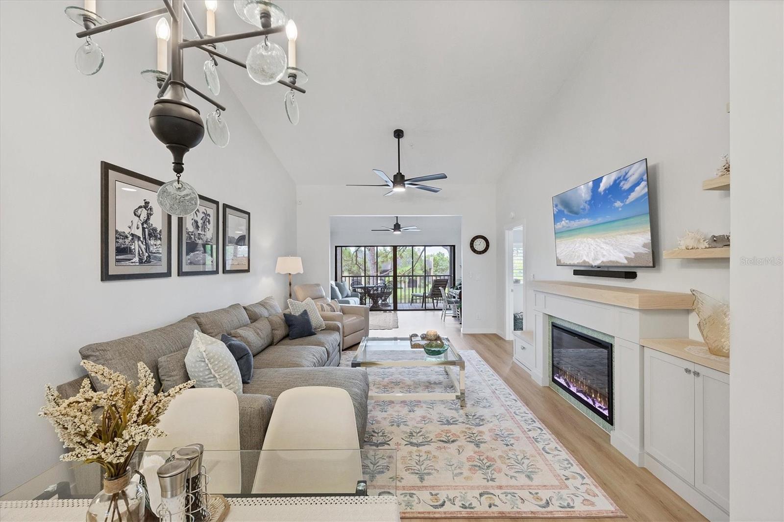 ASHTON LAKES 10 - Residential Lease