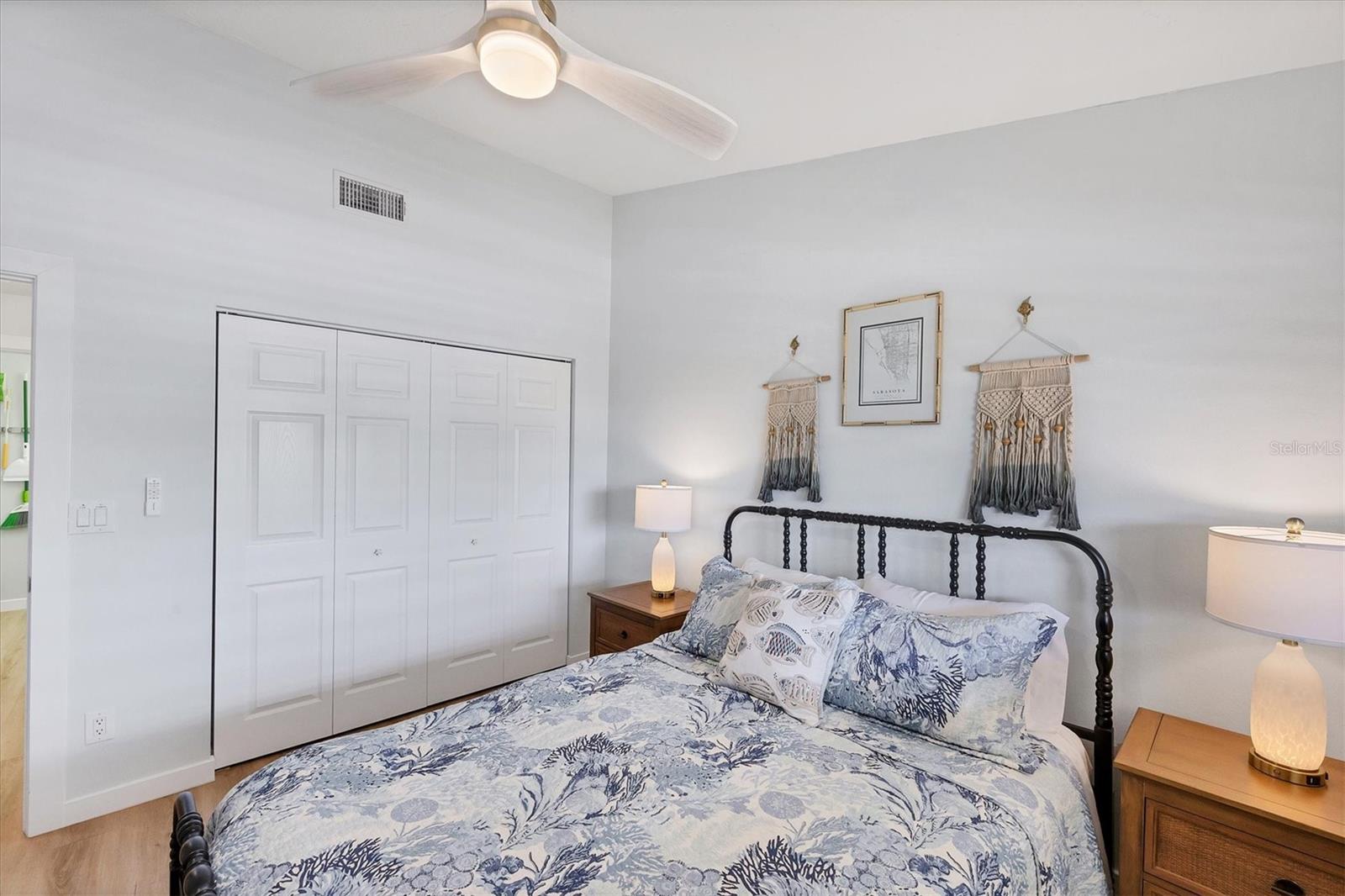 ASHTON LAKES 10 - Residential Lease