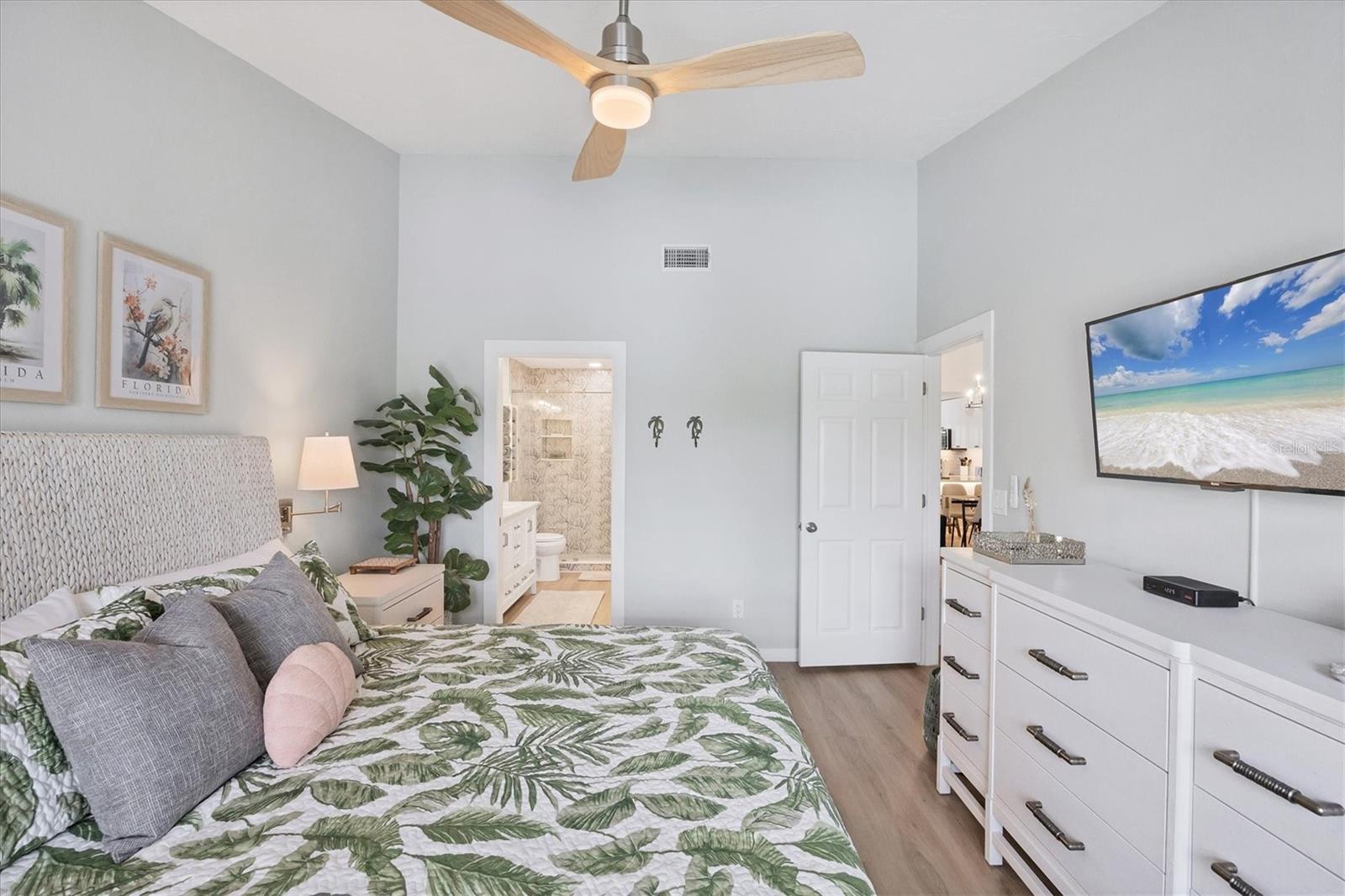 ASHTON LAKES 10 - Residential Lease
