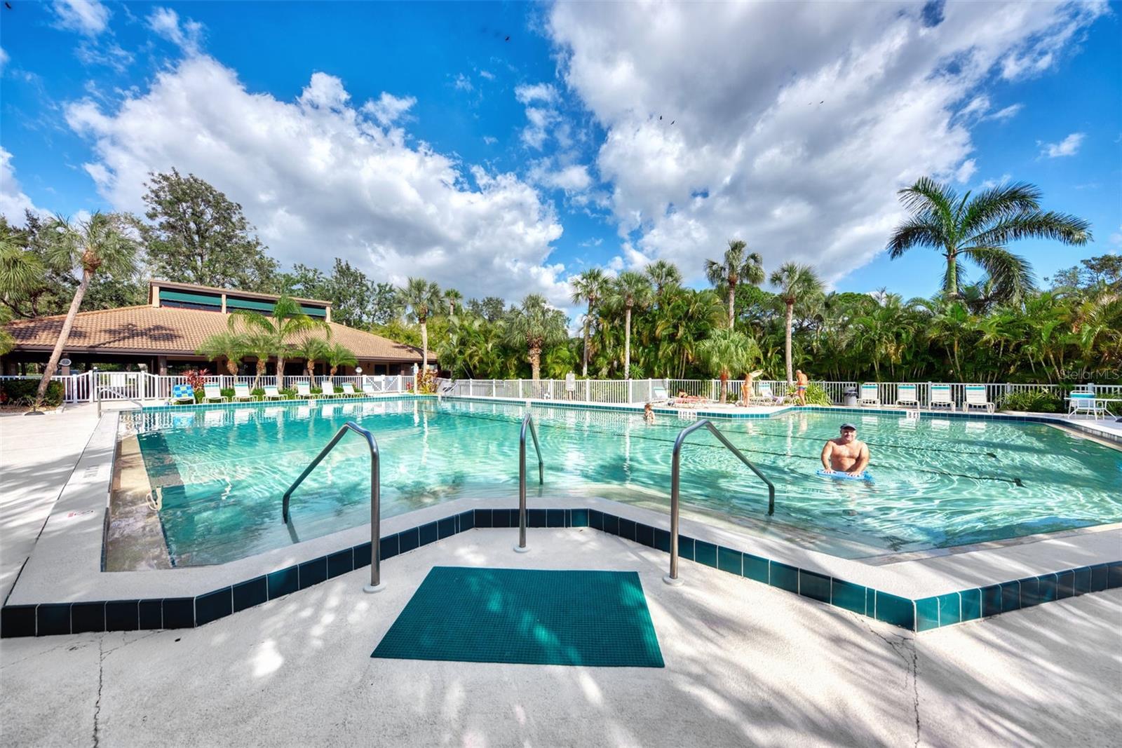 ASHTON LAKES 10 - Residential Lease