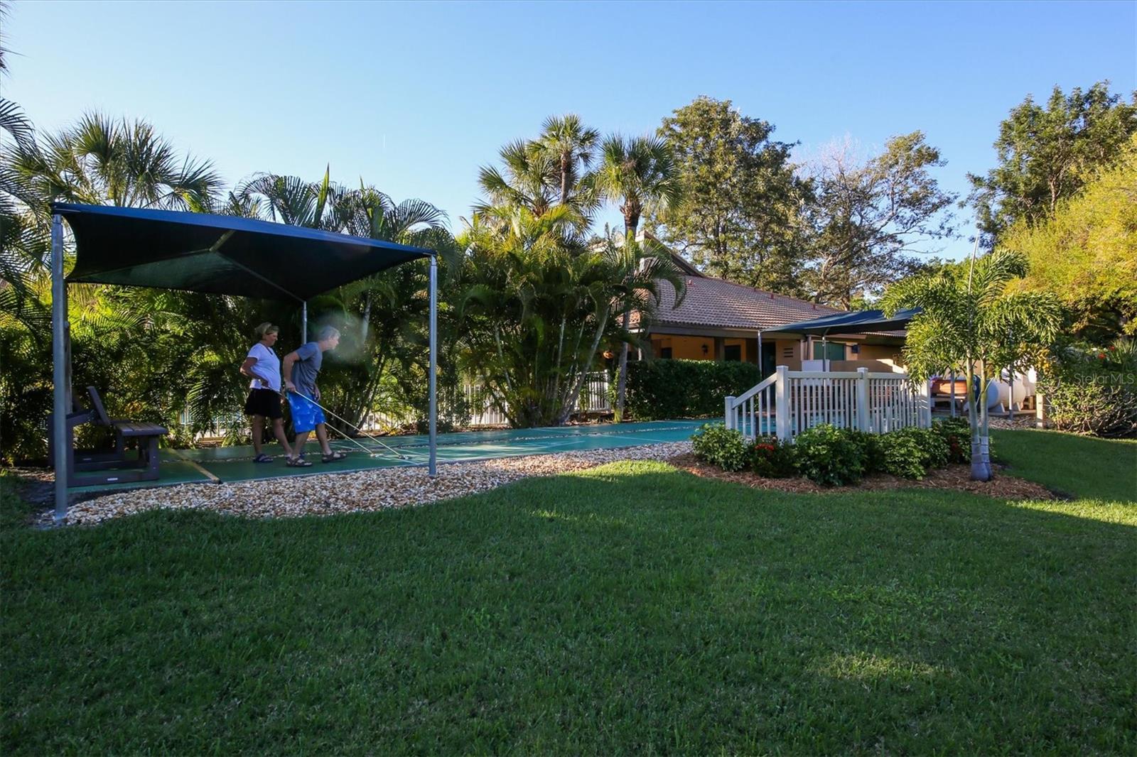 ASHTON LAKES 10 - Residential Lease