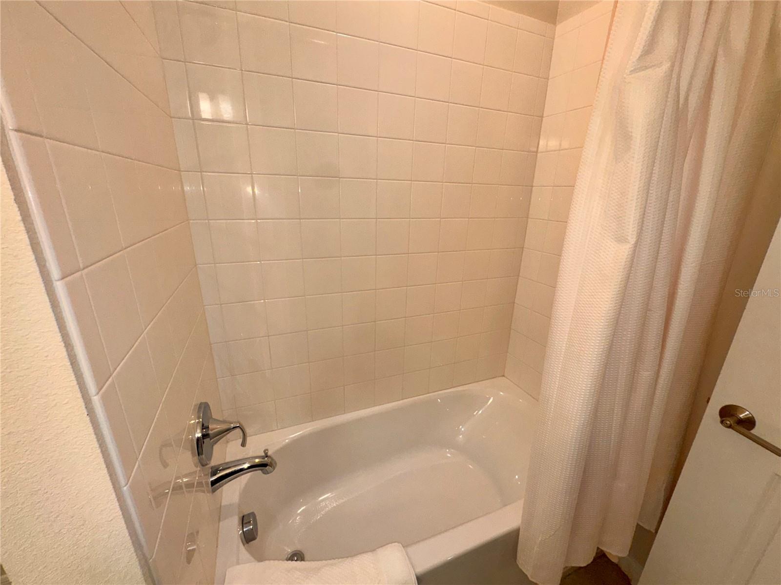 STOREY LAKE CONDO - Residential Lease