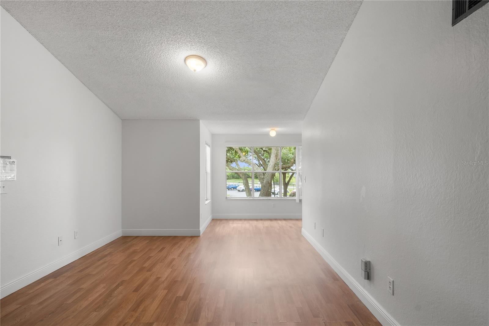 VENETIAN PLACE - Residential Lease