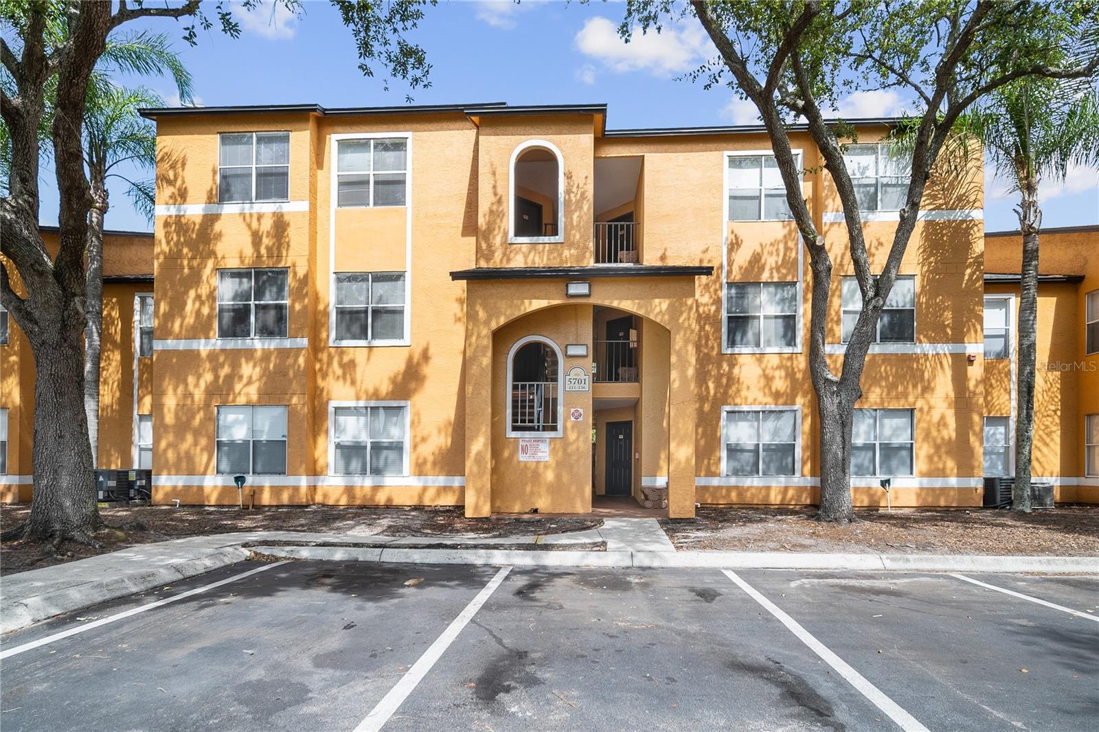 VENETIAN PLACE - Residential Lease