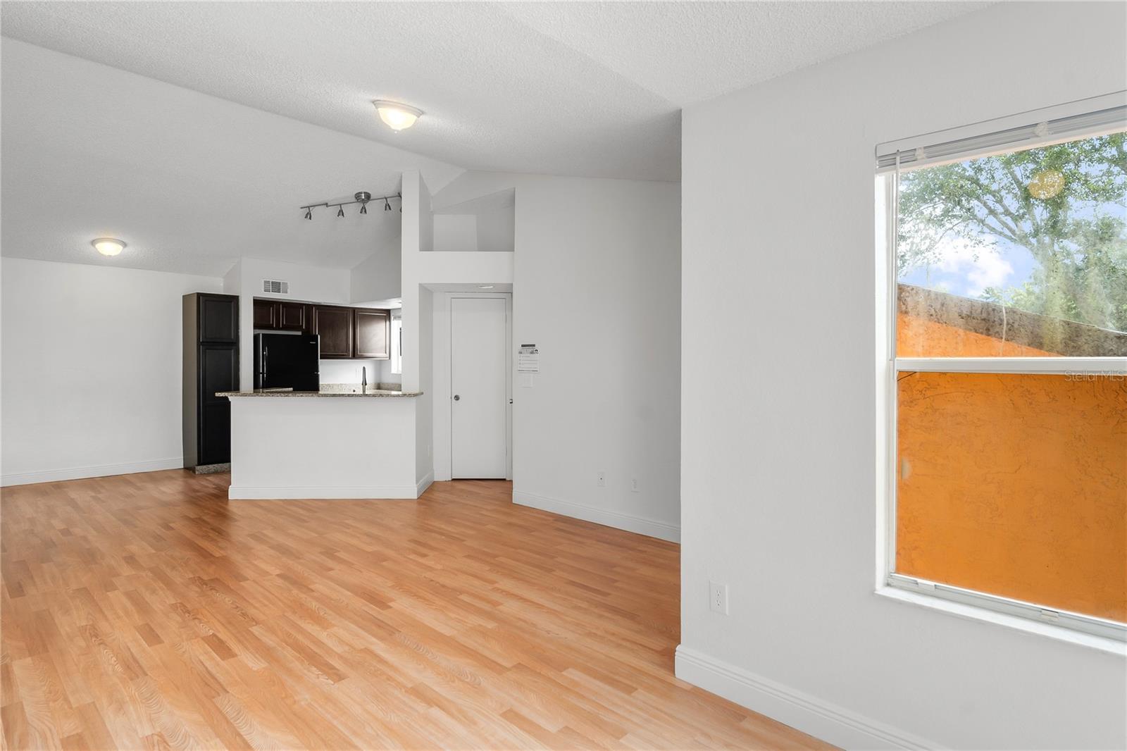 VENETIAN PLACE - Residential Lease