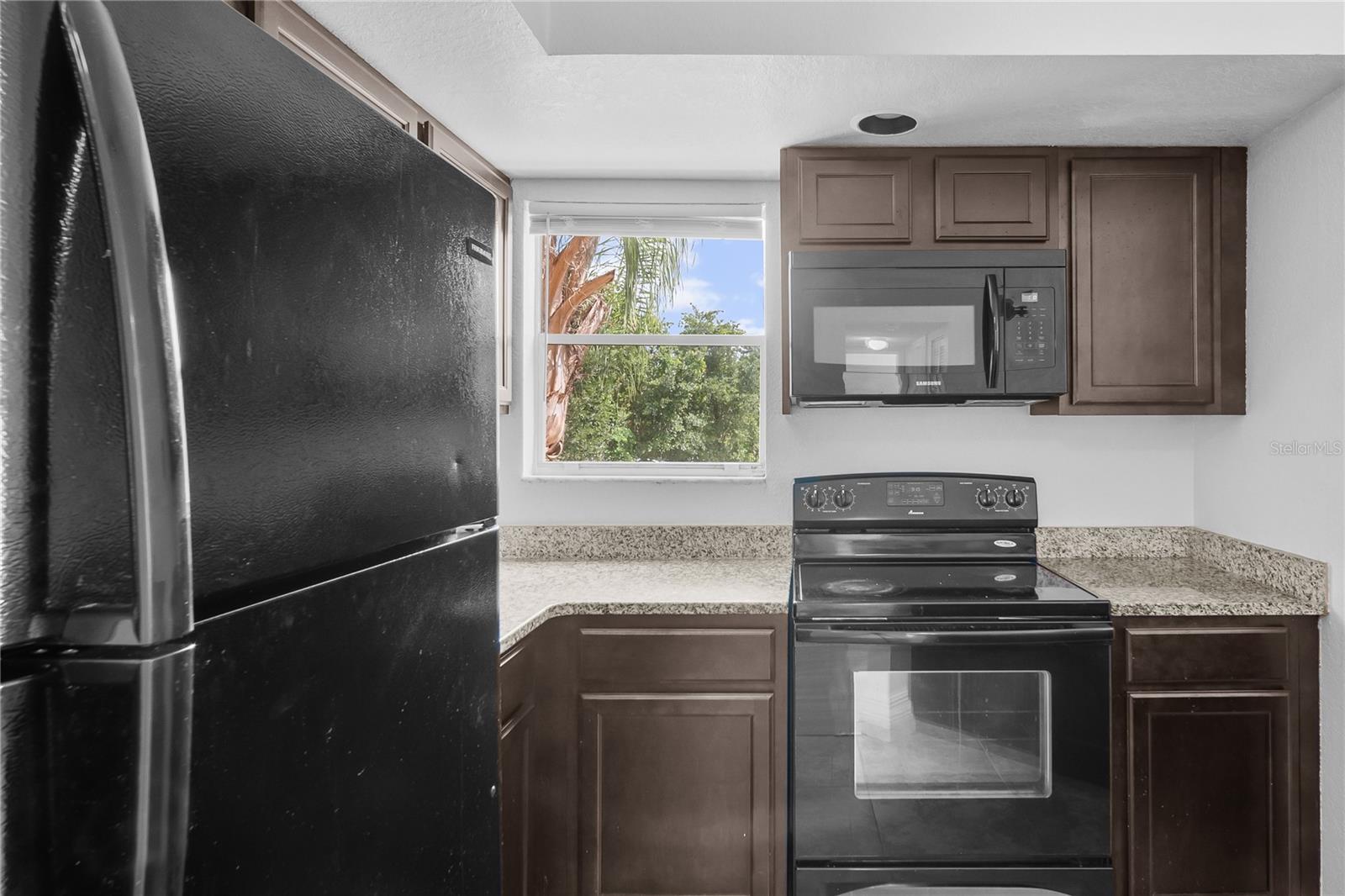 VENETIAN PLACE - Residential Lease