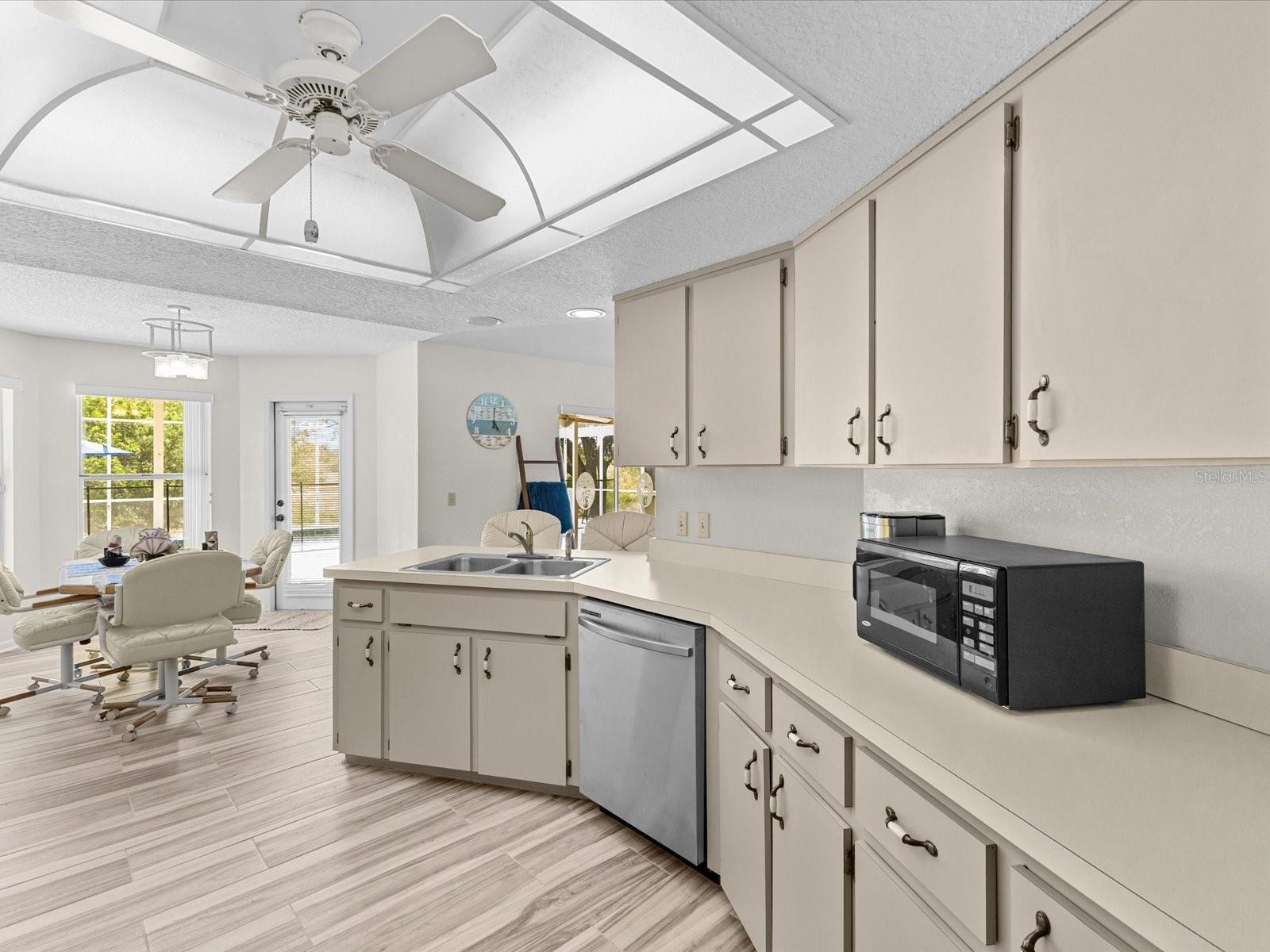 MARKHAM COURT A CONDO - Residential