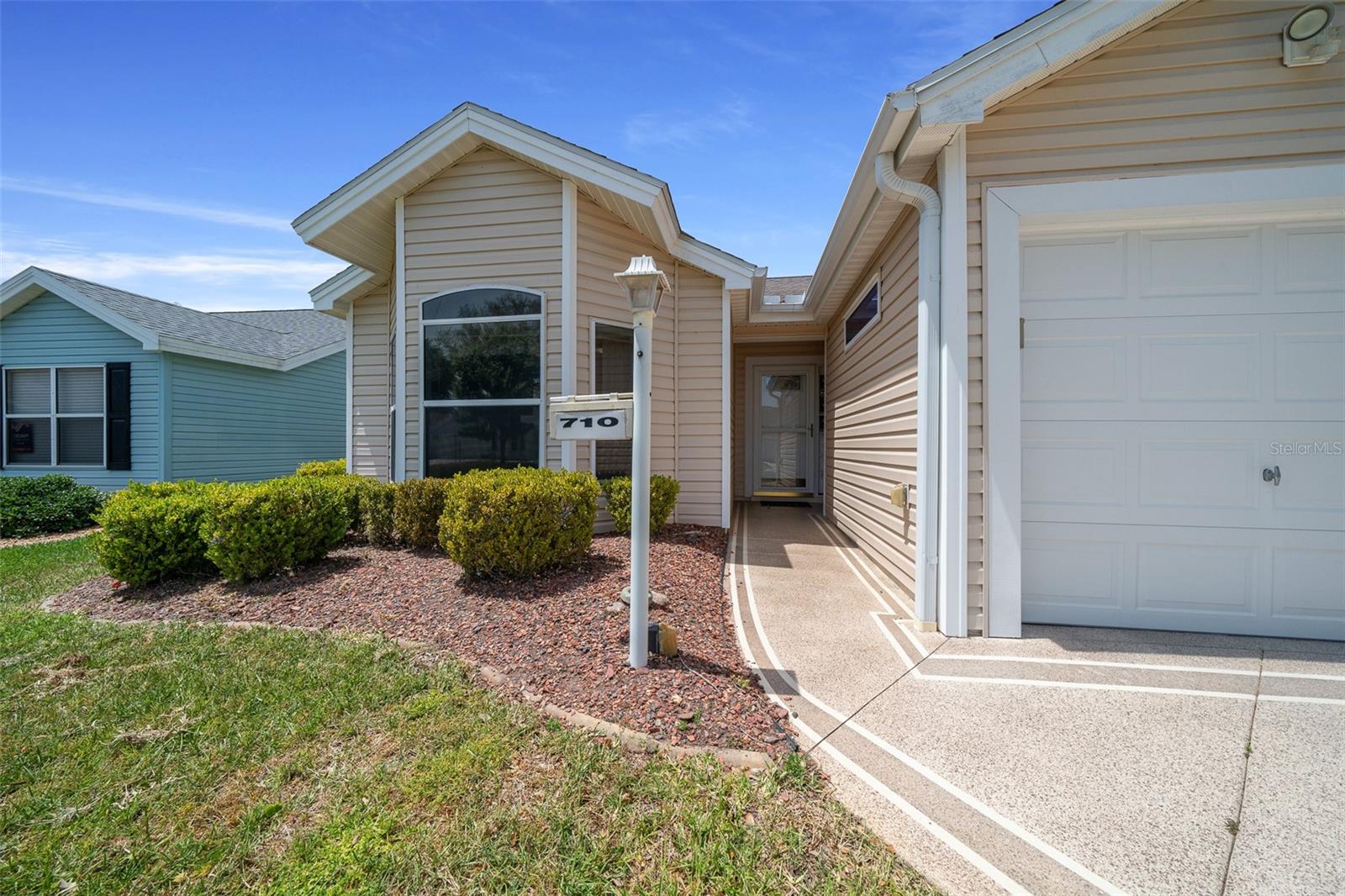 710 ANTONIA LANE