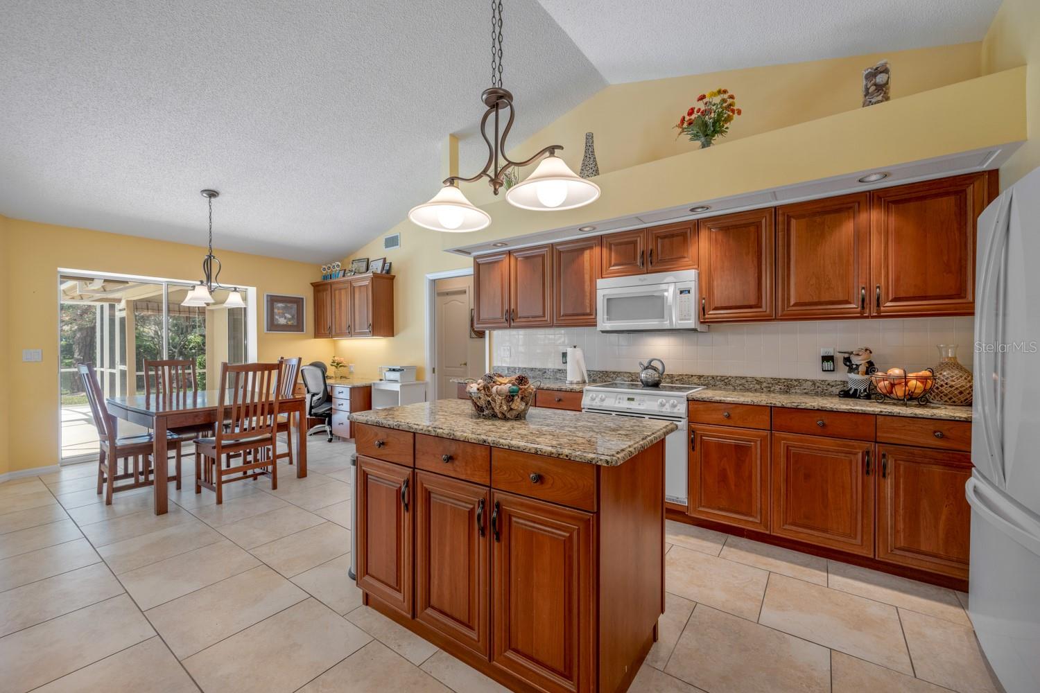 DEER CREEK - Residential