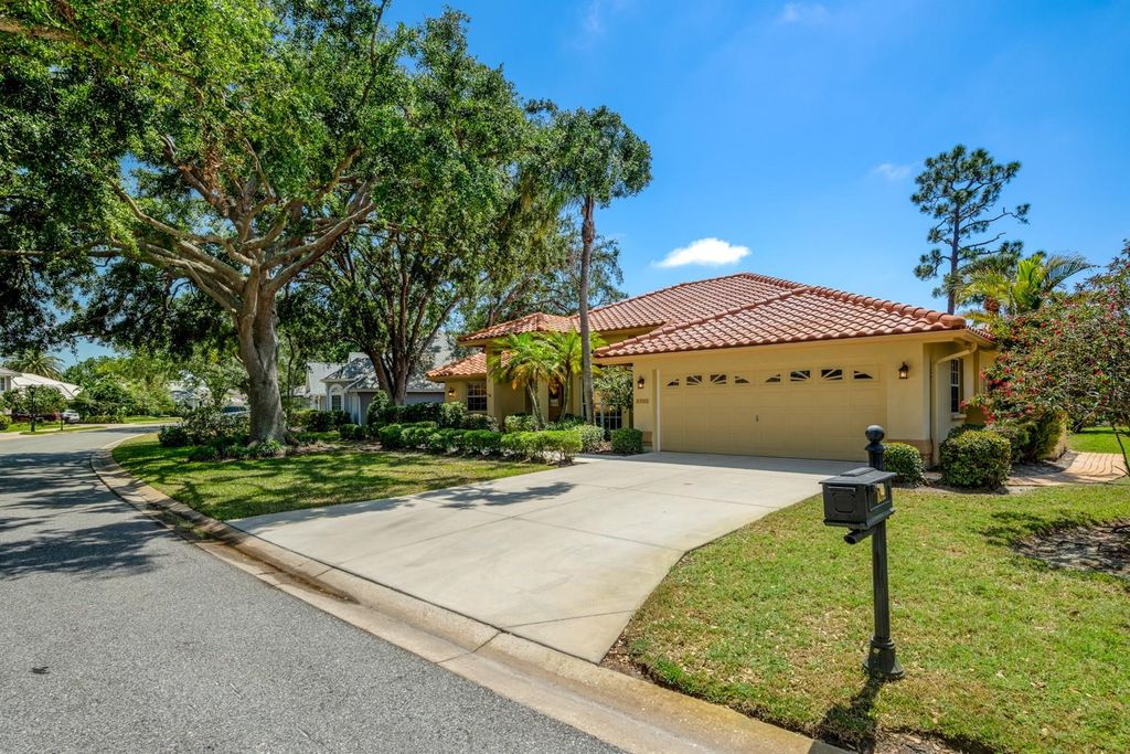 Photo of 8202 Shadow Pine Way, Sarasota, FL 34238 (MLS # O6305019)