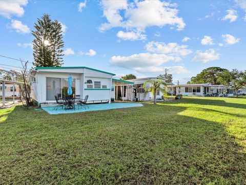 A home in TARPON SPRINGS