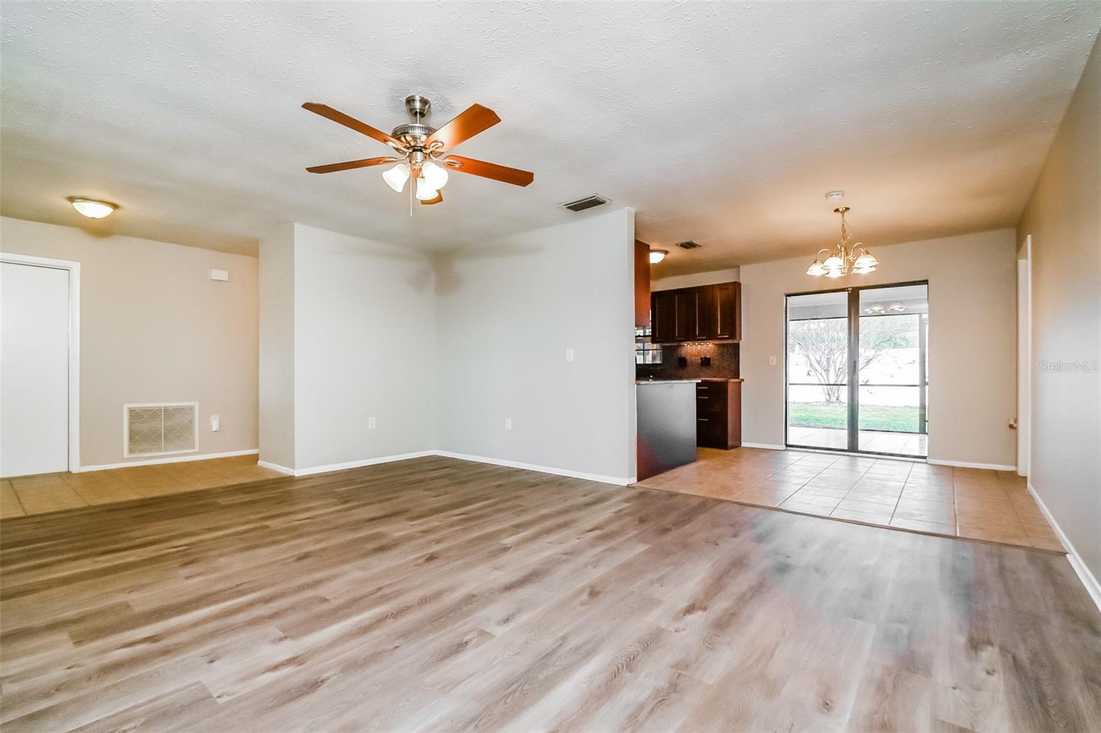 UNIVERSITY PINES - Residential