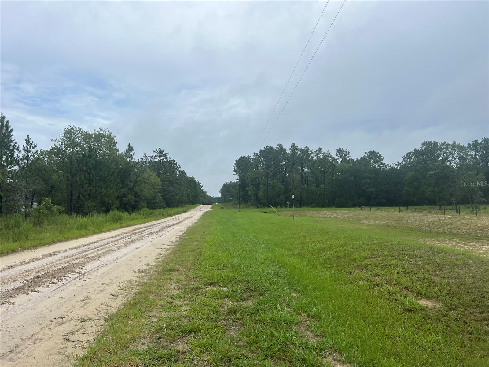 ROLLING HILLS UN 03 - Land