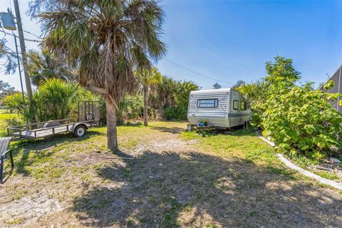 A home in PORT CHARLOTTE