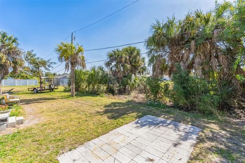 A home in PORT CHARLOTTE