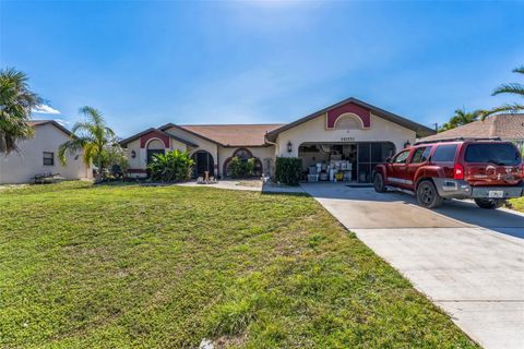 A home in PORT CHARLOTTE