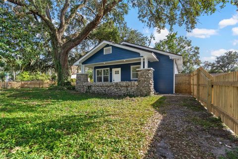 A home in TAMPA