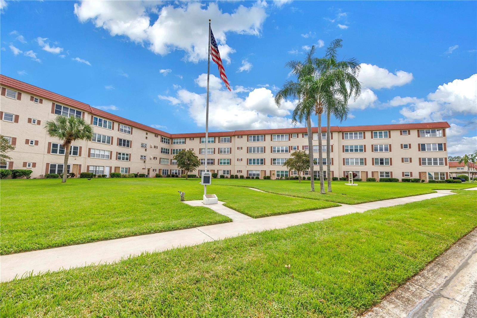 LONG BAYOU - Residential
