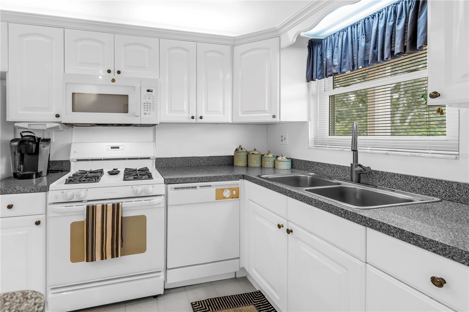 LONG BAYOU - Residential