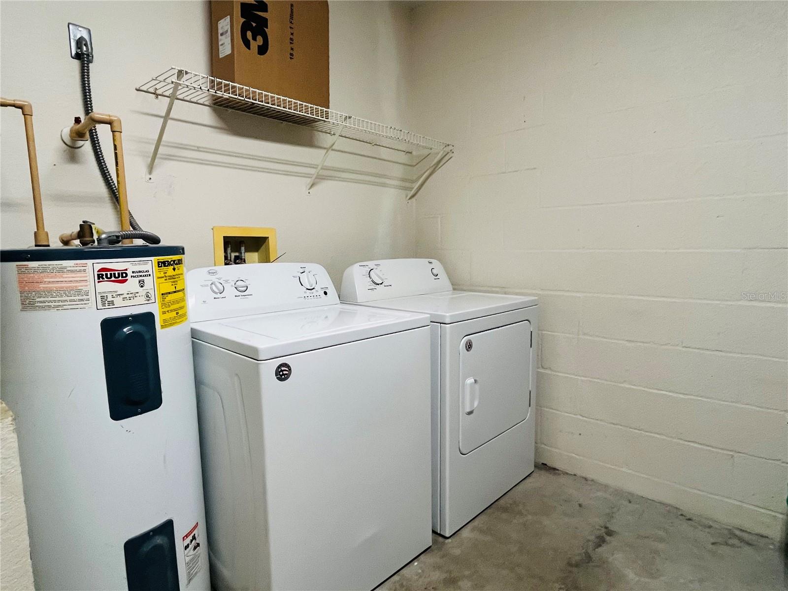 EAST MULBERRY OR A F FLETCHERS ADD - Residential Lease