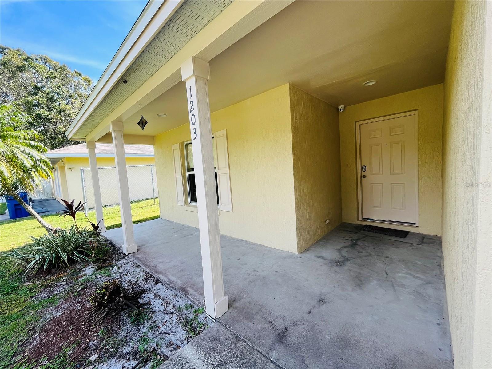 EAST MULBERRY OR A F FLETCHERS ADD - Residential Lease