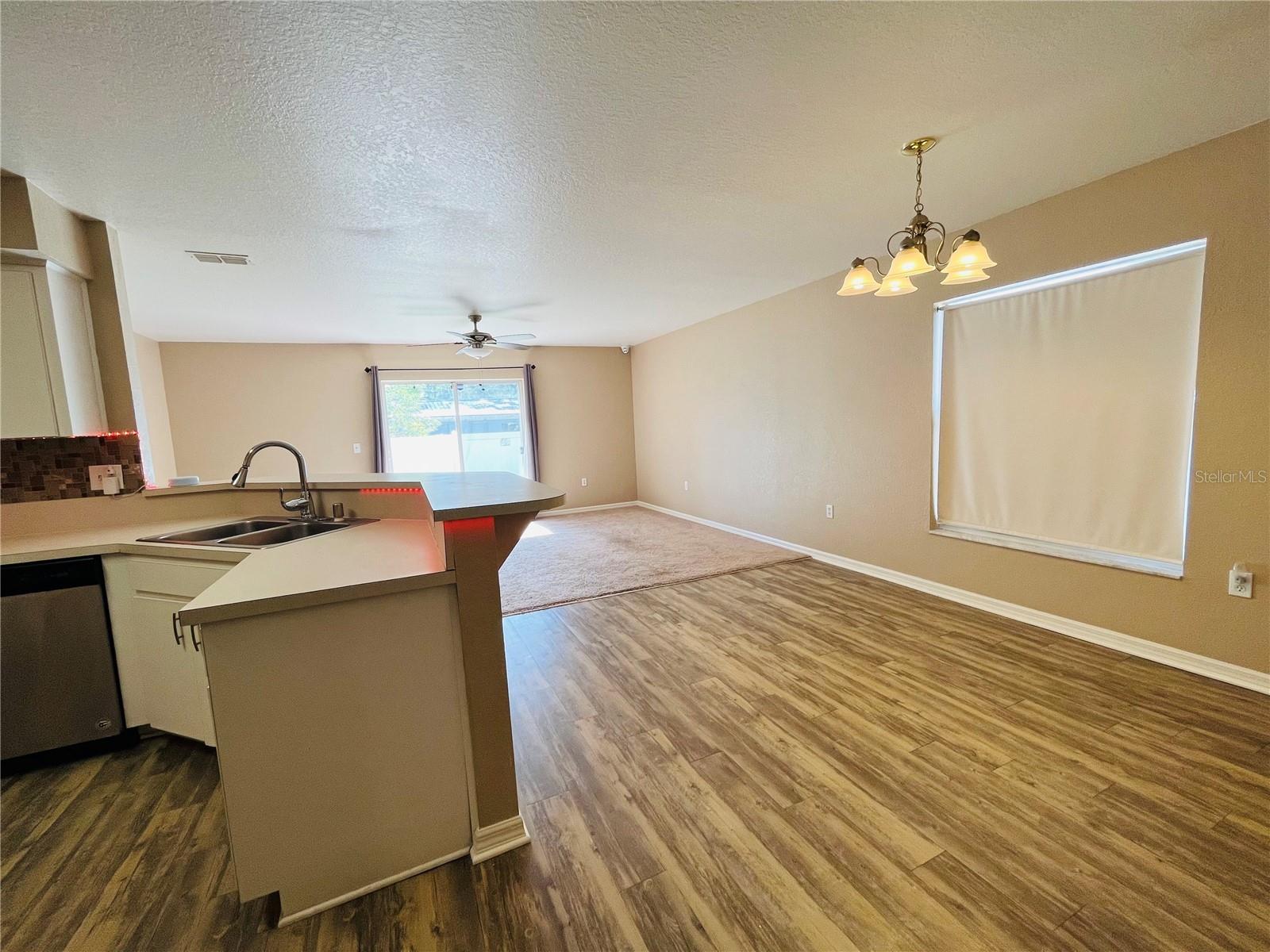 EAST MULBERRY OR A F FLETCHERS ADD - Residential Lease