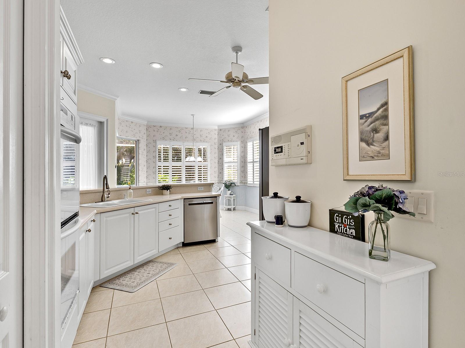 VENETIA PH 4 - Residential