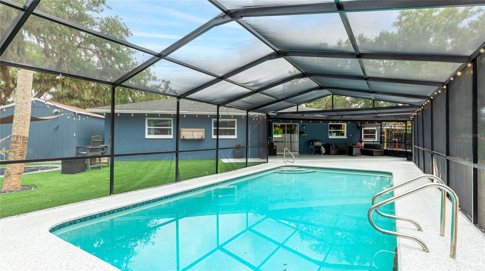 RIDGEWOOD ESTATES 18TH ADD - Residential