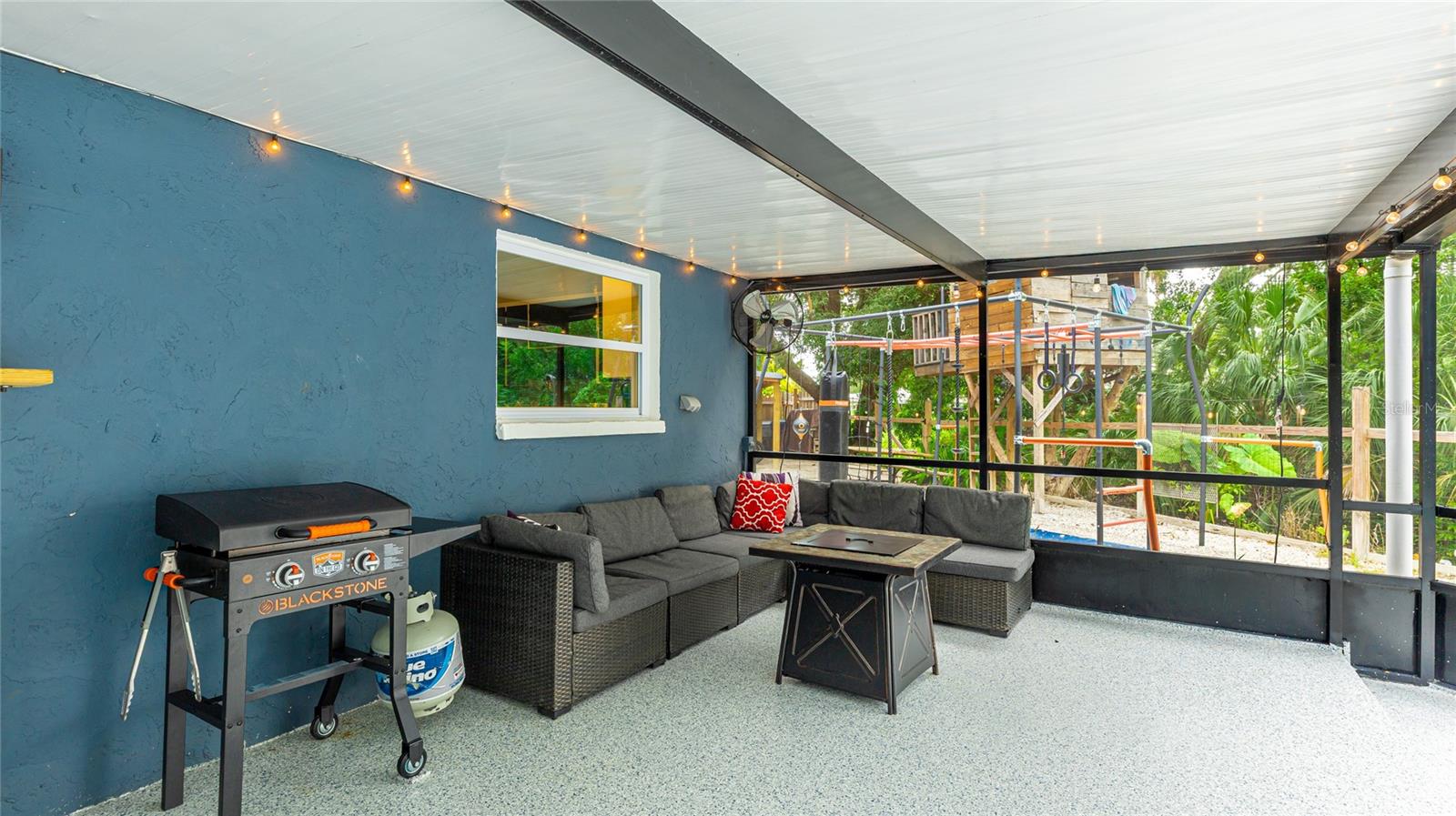 RIDGEWOOD ESTATES 18TH ADD - Residential