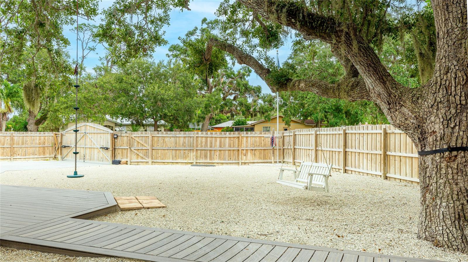 RIDGEWOOD ESTATES 18TH ADD - Residential