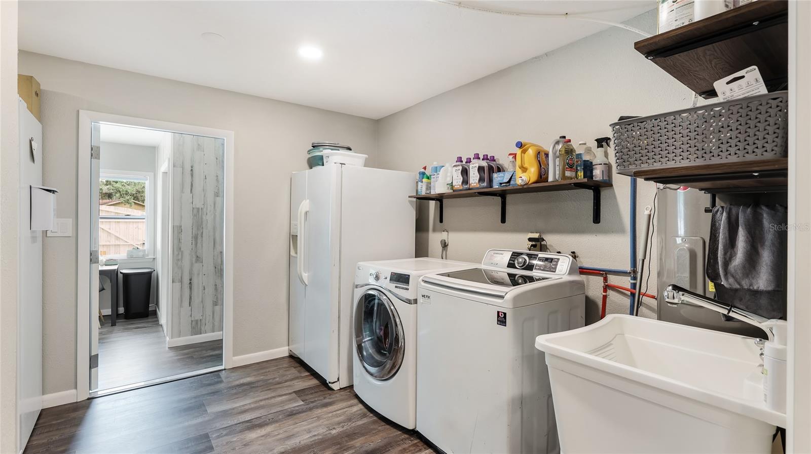 RIDGEWOOD ESTATES 18TH ADD - Residential