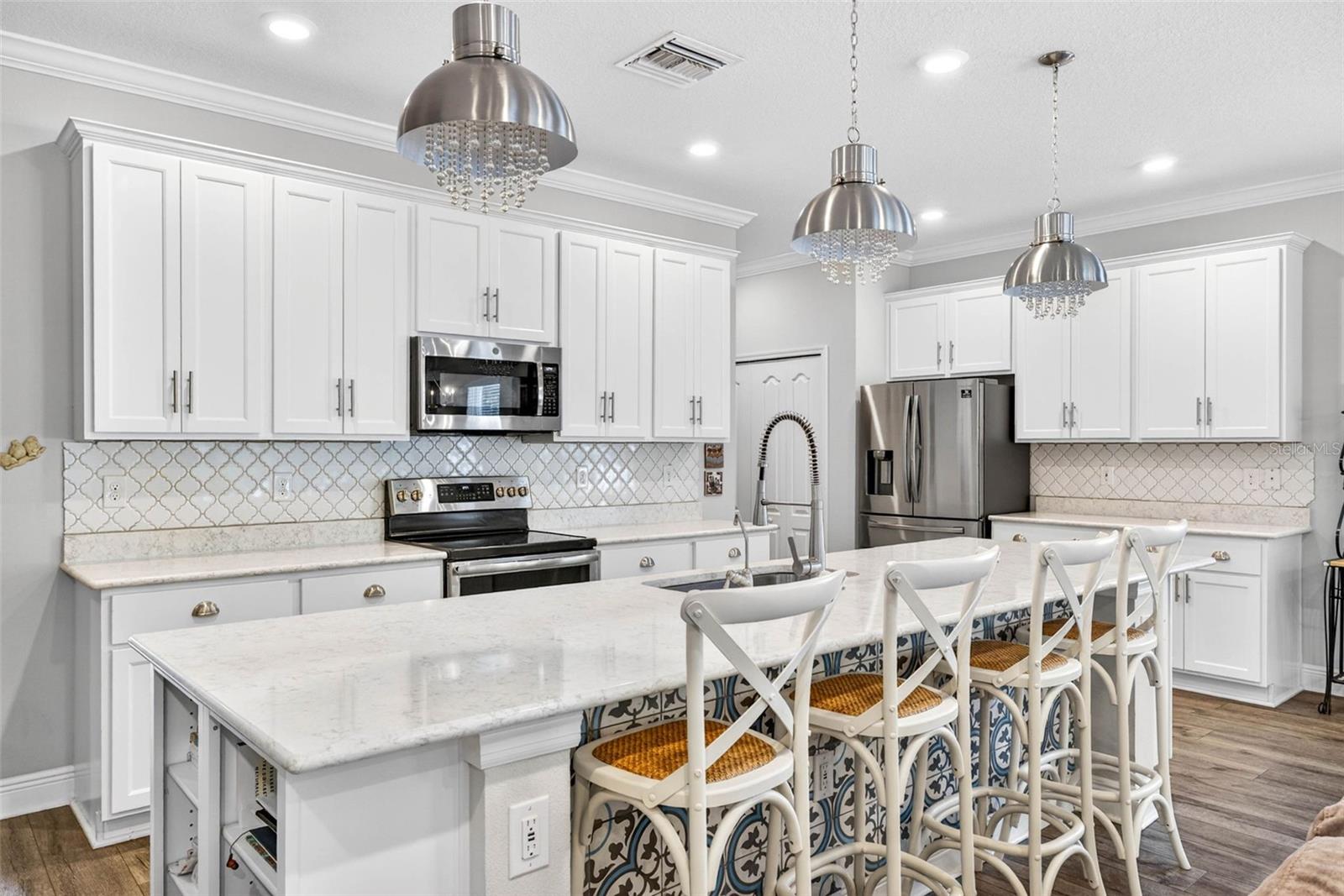 13410 LAKEVIEW OAKS LANE