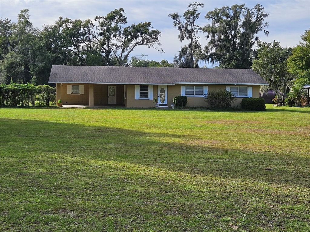 Photo of 18401 Hamilton Road, Dade City, FL 33523 (MLS # TB8356606)