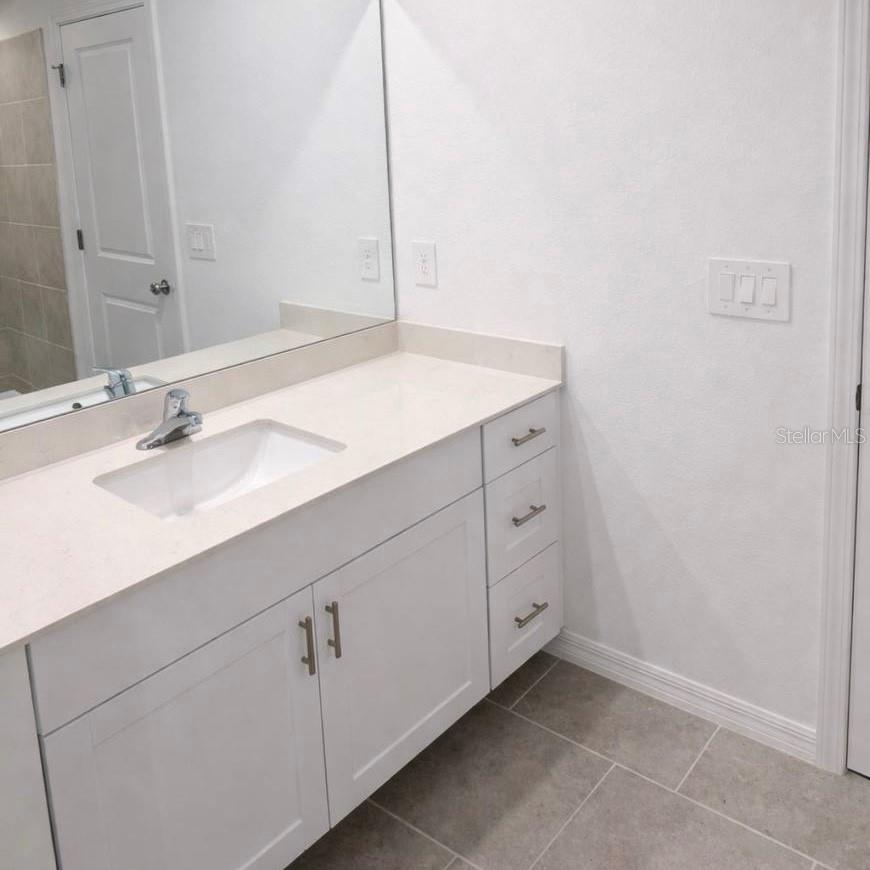 TUCKERS POINTE PH 1 - Residential Lease