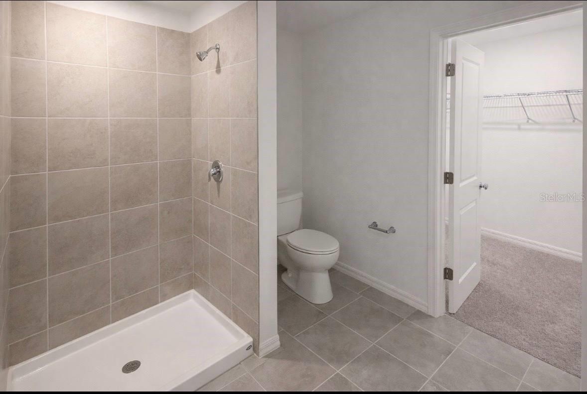 TUCKERS POINTE PH 1 - Residential Lease