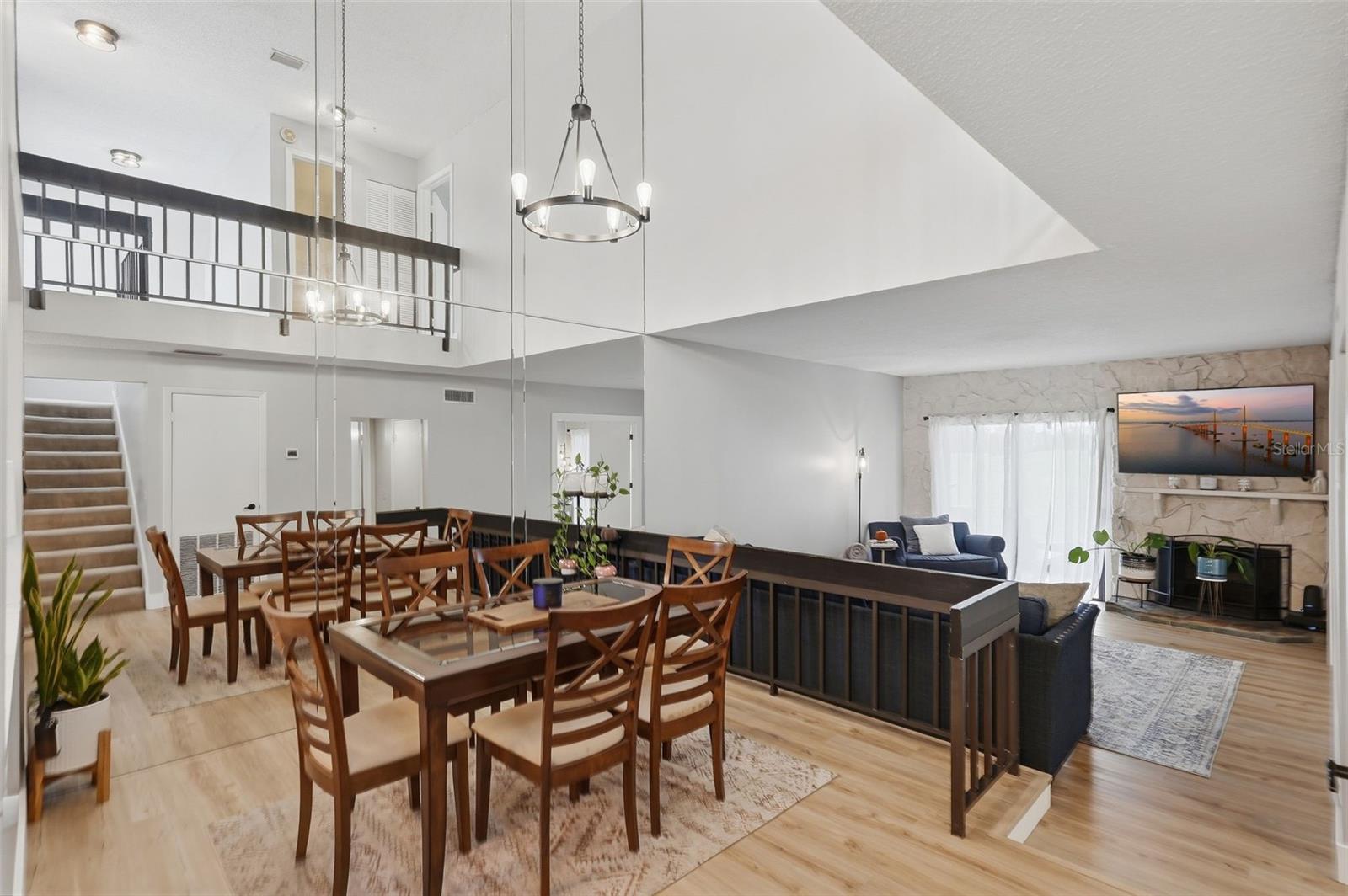 6140 SUN BOULEVARD 7