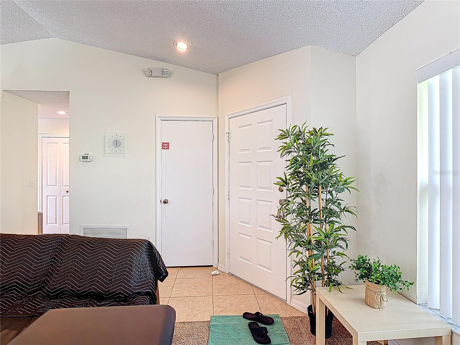 2933 PADDINGTON WAY