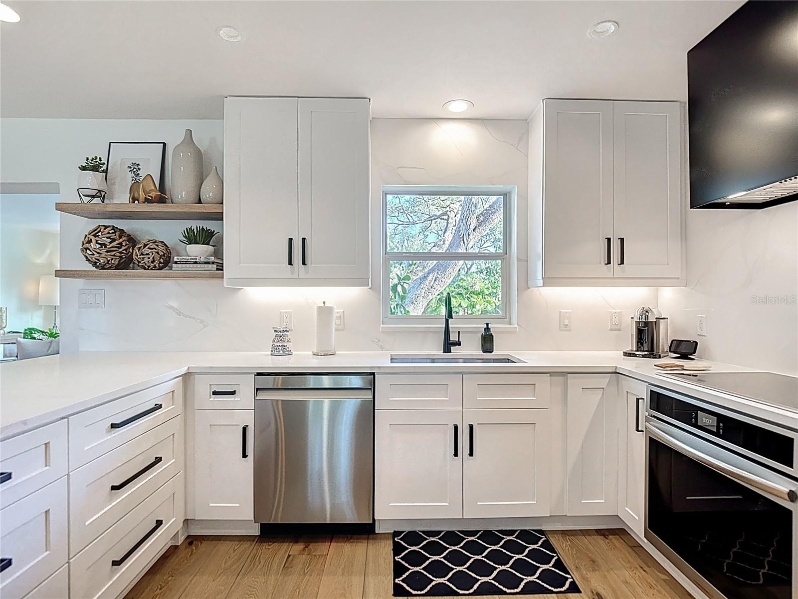 HENDERSON BEACH - Residential Lease