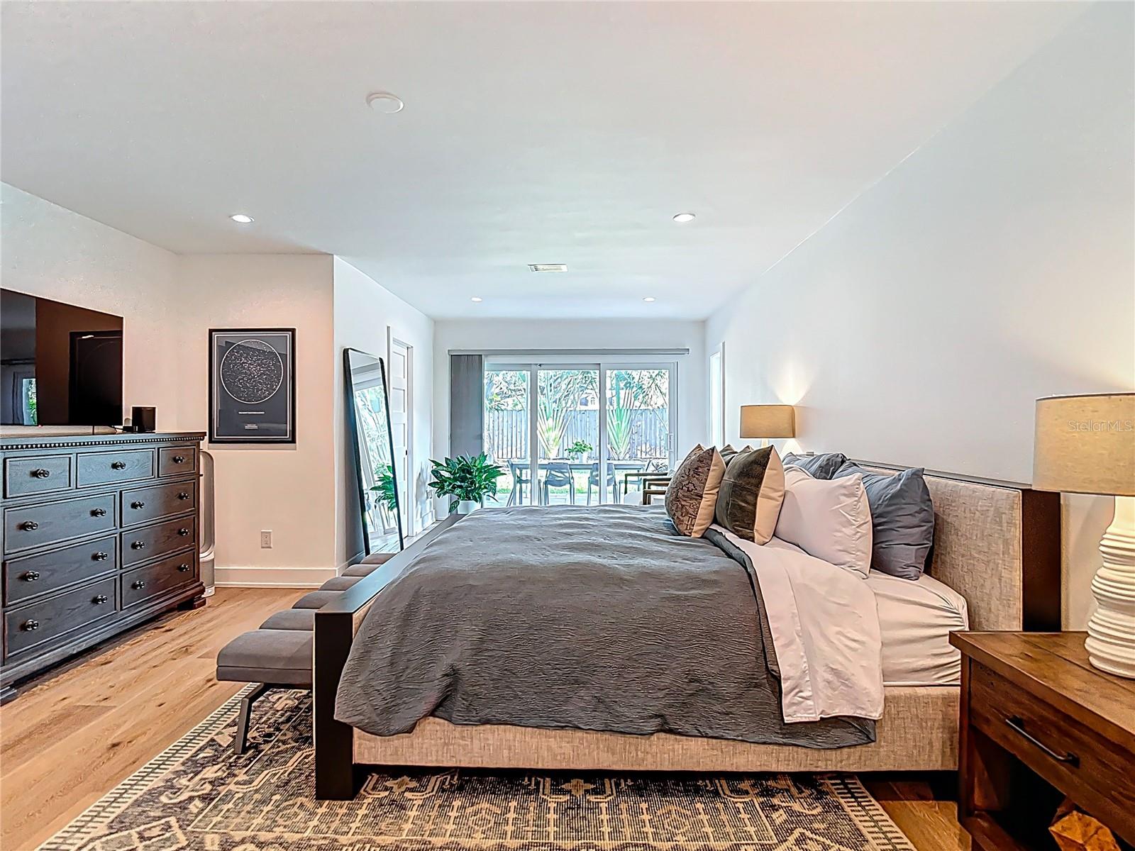 HENDERSON BEACH - Residential Lease