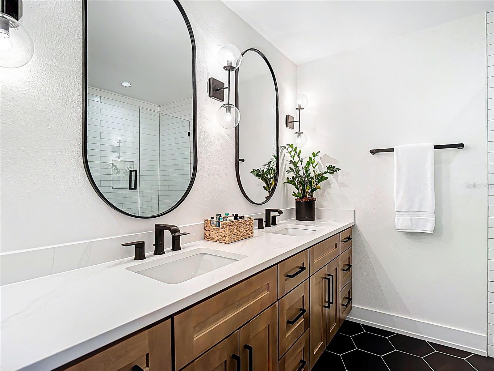 HENDERSON BEACH - Residential Lease