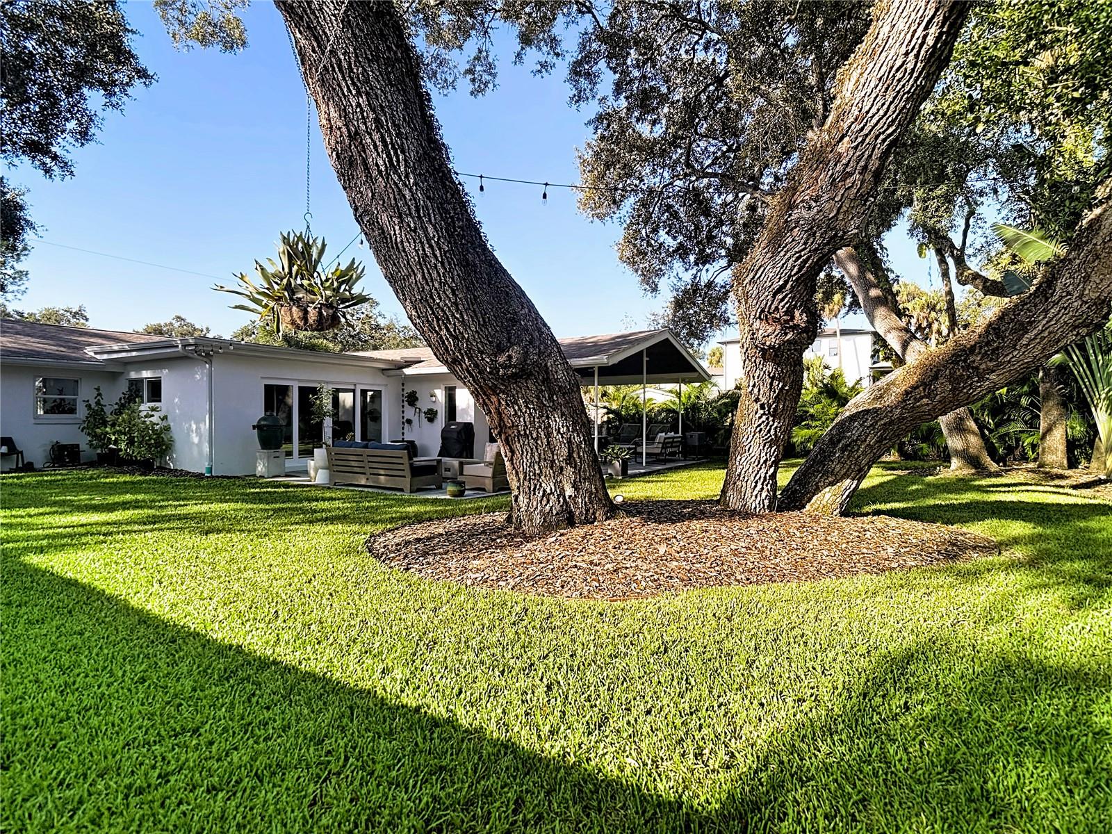 HENDERSON BEACH - Residential Lease