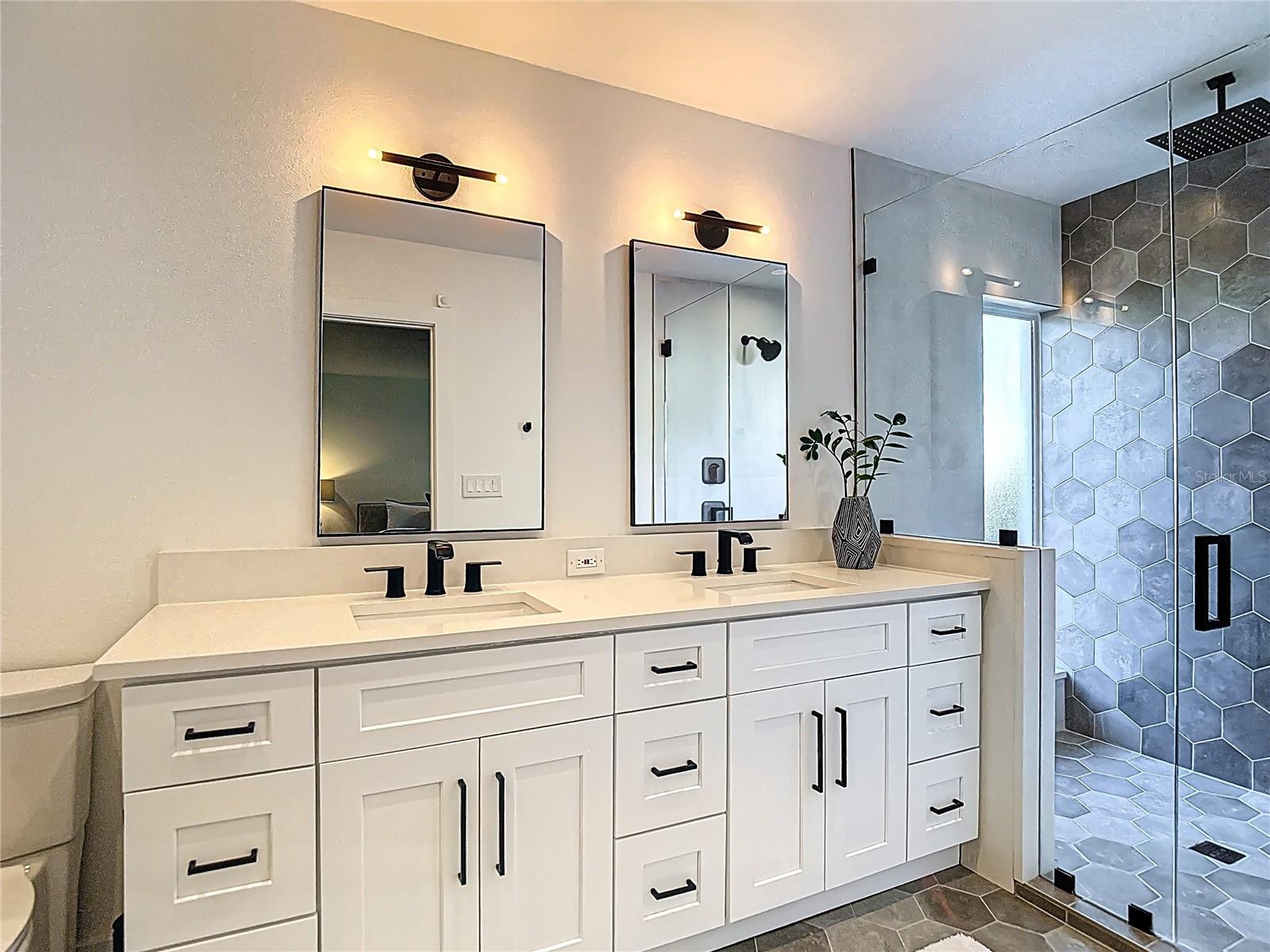HENDERSON BEACH - Residential Lease